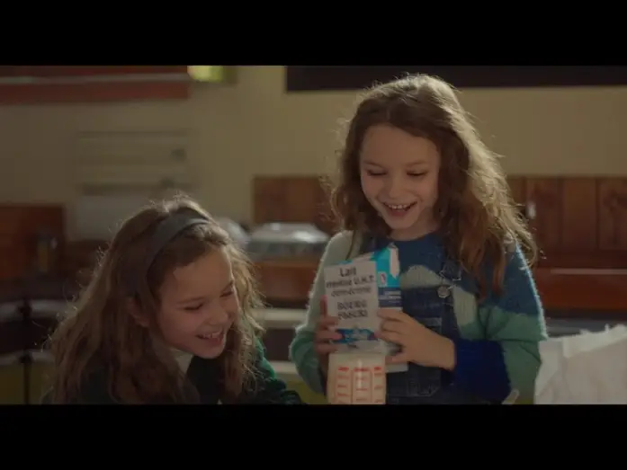 Wideo do filmu Mała mama — Teaser