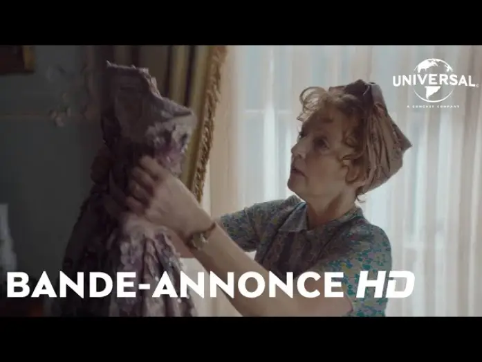 Wideo do filmu Paryż pani Harris — Une Robe Pour Mrs Harris - Bande annonce VF [Au cinéma le 2 novembre]