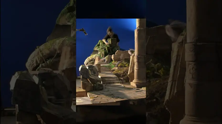 Wideo do filmu Kroniki lasu. Wildwood — Behind-the-Scenes: Bandit Camp Reveal