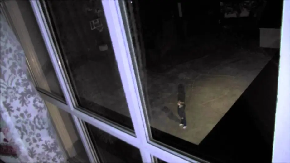 Wideo do filmu Paranormal Activity 4 — Paranormal Activity 4 - Bande-annonce officielle VOST