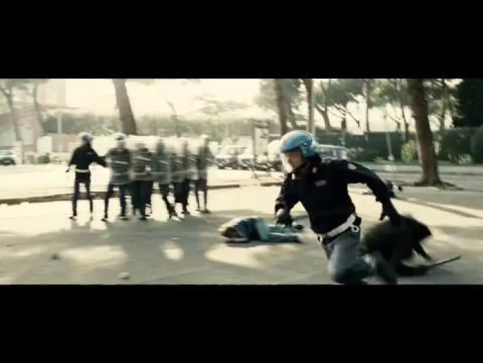 Wideo do filmu Gliniarze to dranie — A.C.A.B. - All Cops are Bastards - Trailer deutsch