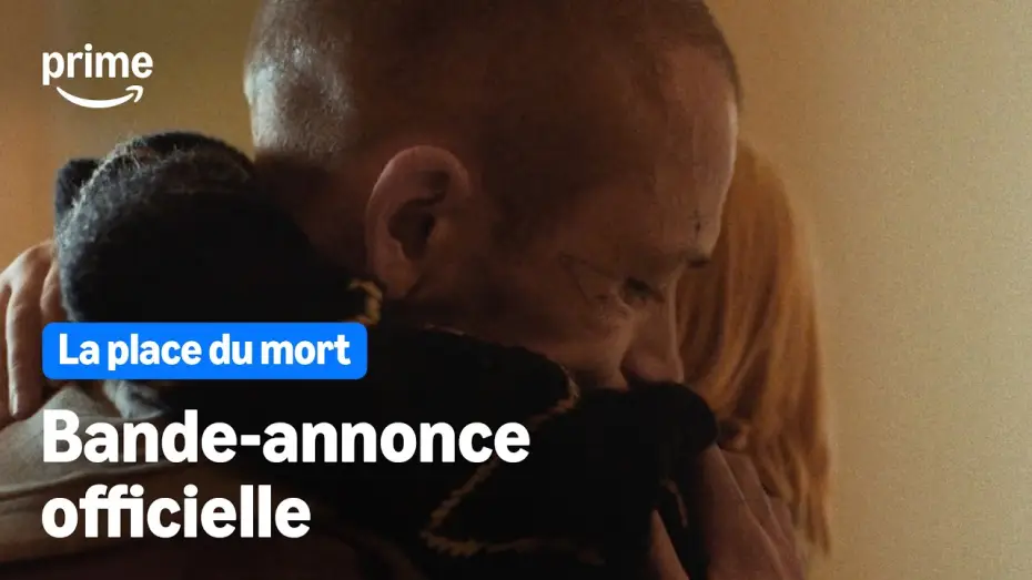 Wideo do filmu Ona jedzie z przodu — La place du mort - Bande-Annonce Officielle | Prime Video
