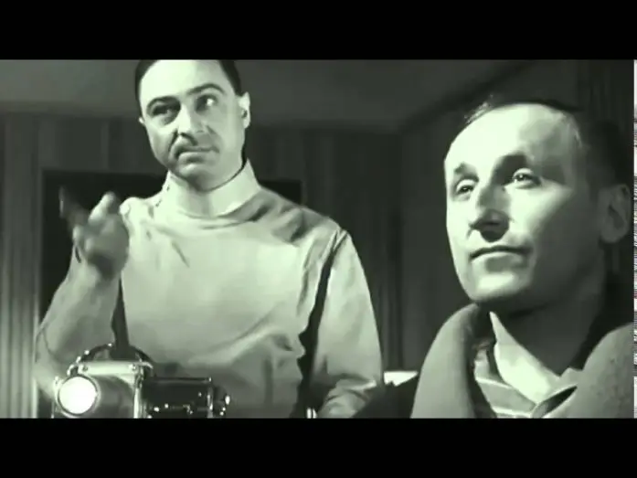 Wideo do filmu Le Miroir à deux faces — Le Miroir a deux faces ( 1958 - extrait )