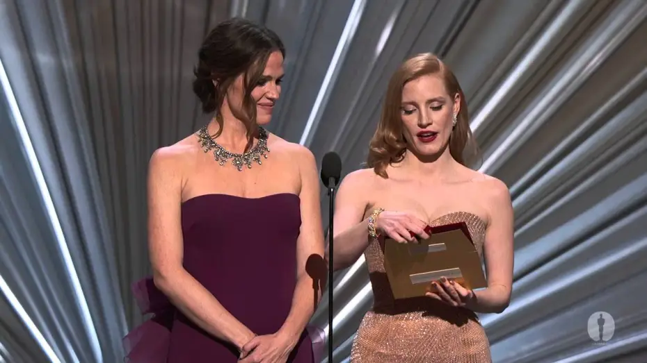 Wideo do filmu Miłość — "Amour" winning the Oscar® for Foreign Language Film: 2013 Oscars