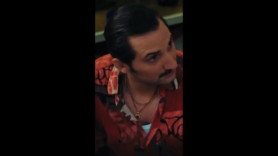Wideo do filmu Une Famille de Bâtards — Oui nan mais après chacun sa technique.