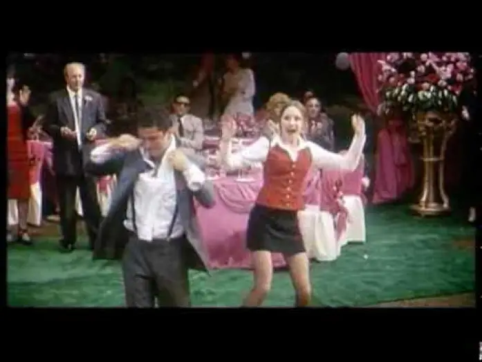 Wideo do filmu Czego pragnie dziewczyna — Ce dont revent les filles