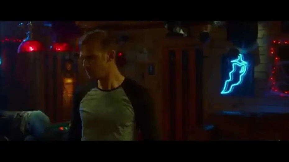Wideo do filmu Gość — Bar Fight Clip