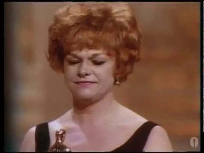 Wideo do filmu Bonnie i Clyde — Estelle Parsons winning Best Supporting Actress