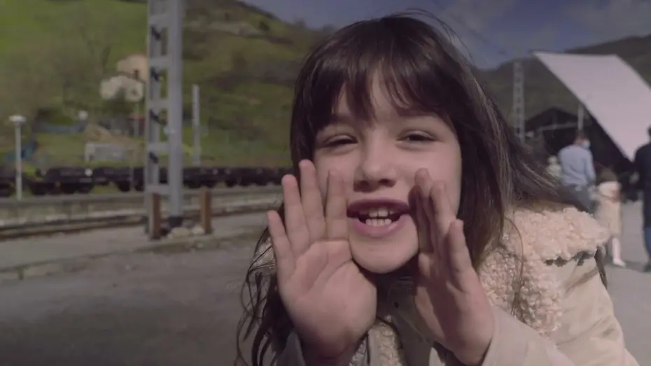 Wideo do filmu Pełną parą — Los niños