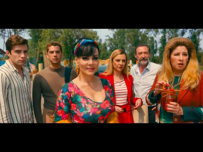 Wideo do filmu Juntos pero no revueltos — La novia de América - Trailer