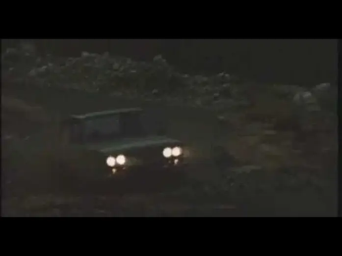 Wideo do filmu Захват — Захват (1982) - car chase scene #1