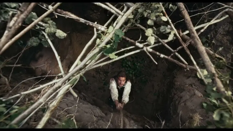 Wideo do filmu Podróże Samuela — Far Away From Here