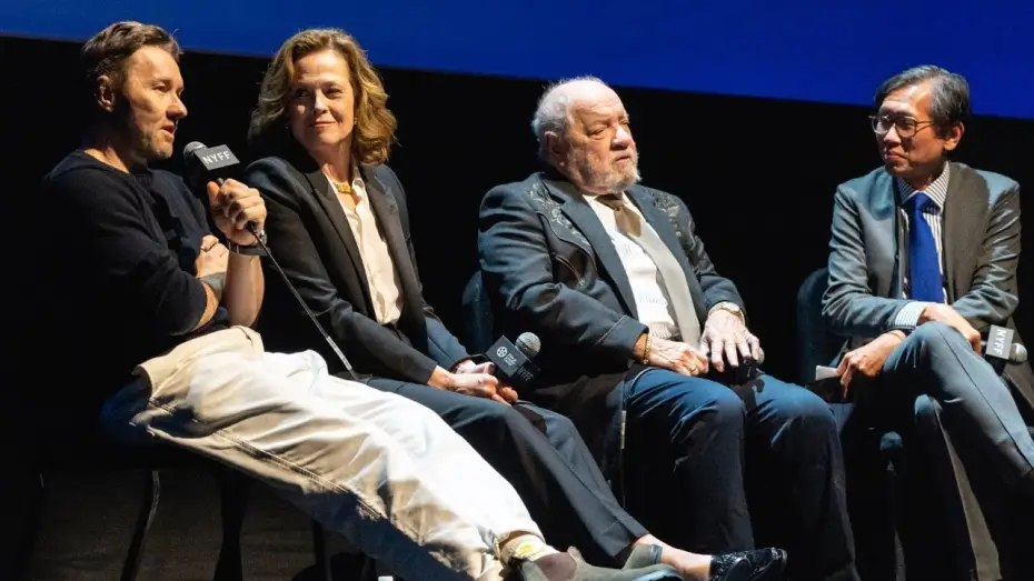 Wideo do filmu Dobry ogrodnik — Paul Schrader, Joel Edgerton & Sigourney Weaver on Master Gardener