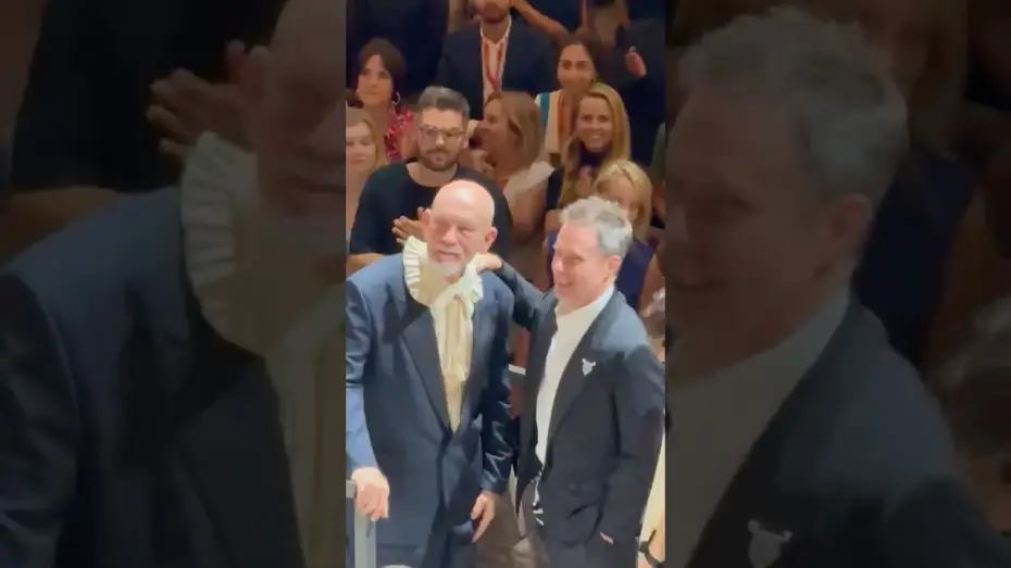 Wideo do filmu Dziki Koń Dziewięć — Venice Standing Ovation