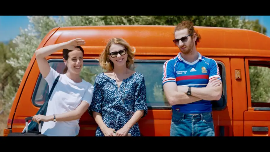 Wideo do filmu On sourit pour la photo — Say Cheese / On sourit pour la photo (2022) - Trailer (French)