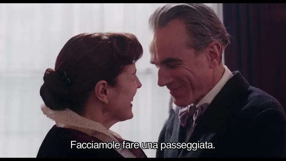 Wideo do filmu Nić widmo — IL FILO NASCOSTO con Daniel Day-Lewis - "La Casa di Woodcock" (sottotitoli in italiano)