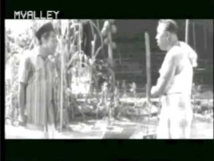 Wideo do filmu Keluarga 69 — keluarga 69 pekak pekak