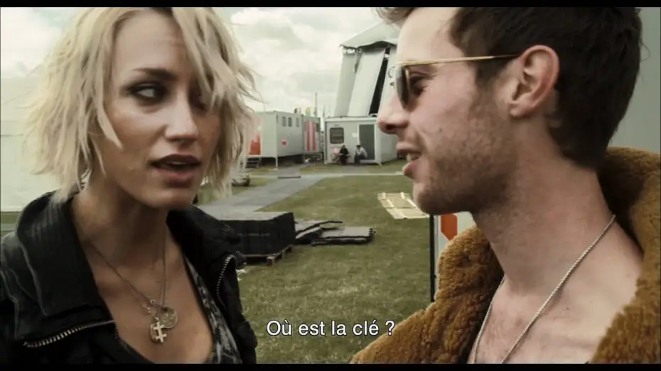 Wideo do filmu Tej nocy będziesz mój — ROCK'N'LOVE - Extrait 4 "Adam, Morello et Lake "