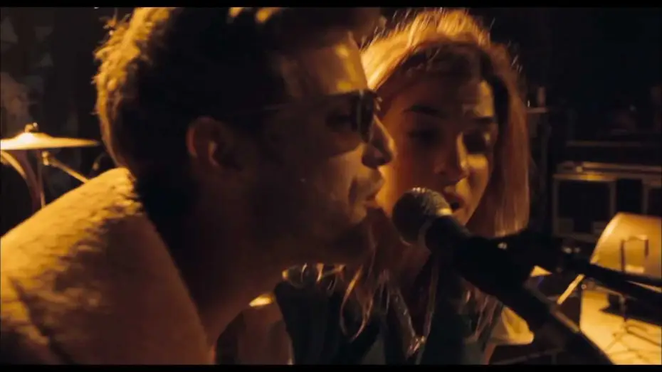 Wideo do filmu Tej nocy będziesz mój — ROCK'N'LOVE - Extrait 1 "Tainted Love"