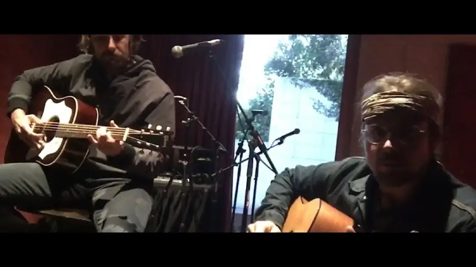 Wideo do filmu Narodziny gwiazdy — Creating A Character: Bradley Cooper’s Transformation In A Star Is Born