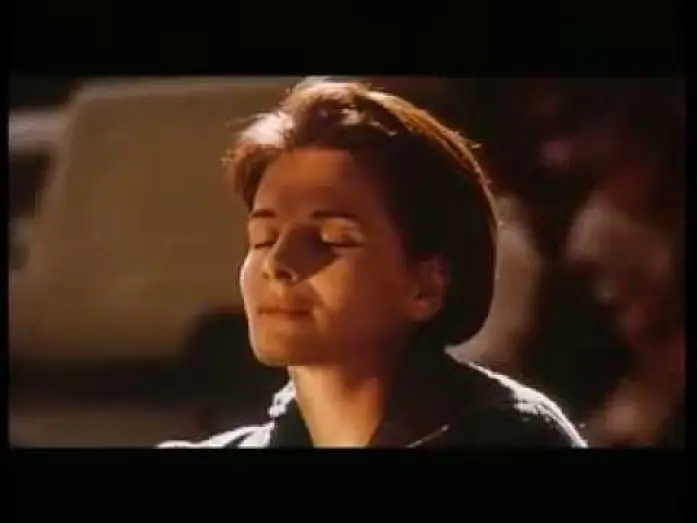 Wideo do filmu Trzy kolory: Niebieski — Trois couleurs: Bleu - Krzysztof Kieslowski - Original Trailer