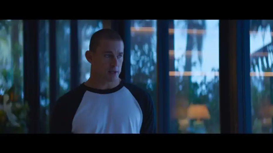 Wideo do filmu Magic Mike: Ostatni taniec — Tráiler oficial