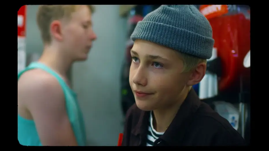 Wideo do filmu Blue Cherries — Blue Cherries