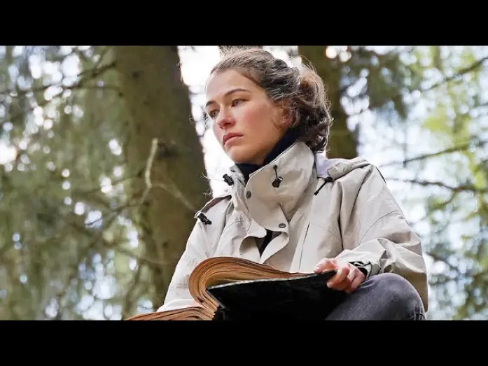 Wideo do filmu Milczący las — SCHWEIGEND STEHT DER WALD | Trailer deutsch german [HD]