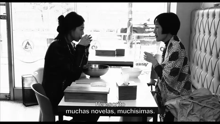 Wideo do filmu 소설가의 영화 — Trailer de La novelista y su película subtitulado en español (HD)