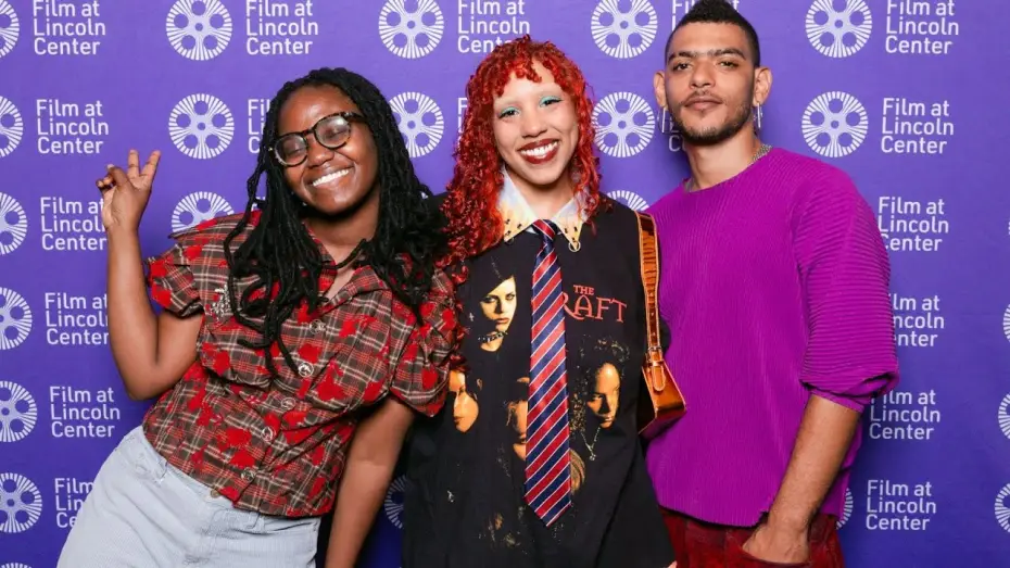 Wideo do filmu Seeking Mavis Beacon — Jazmin Jones, Olivia McKayla Ross, and Yeelen Cohen on Seeking Mavis Beacon