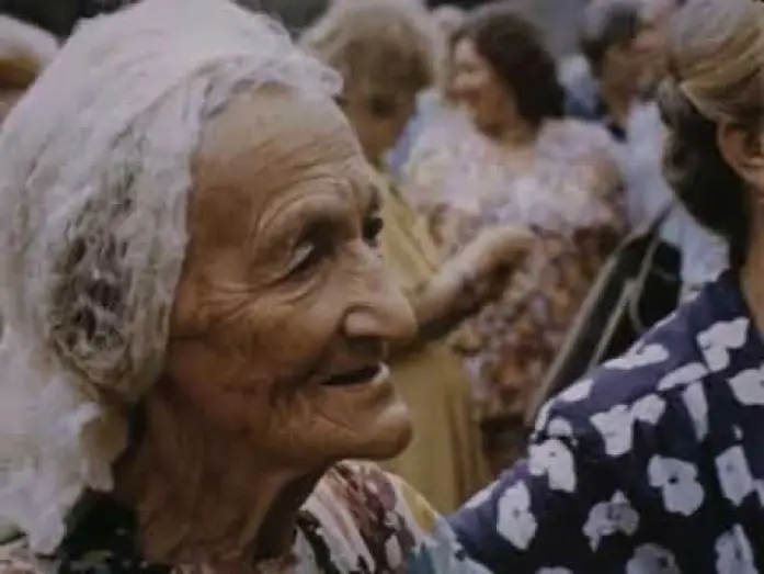 Wideo do filmu Прощавай, кіно! — ПРОЩАВАЙ КІНО. І.Гольдштейн. 1995рік. УкрКіноХроніка