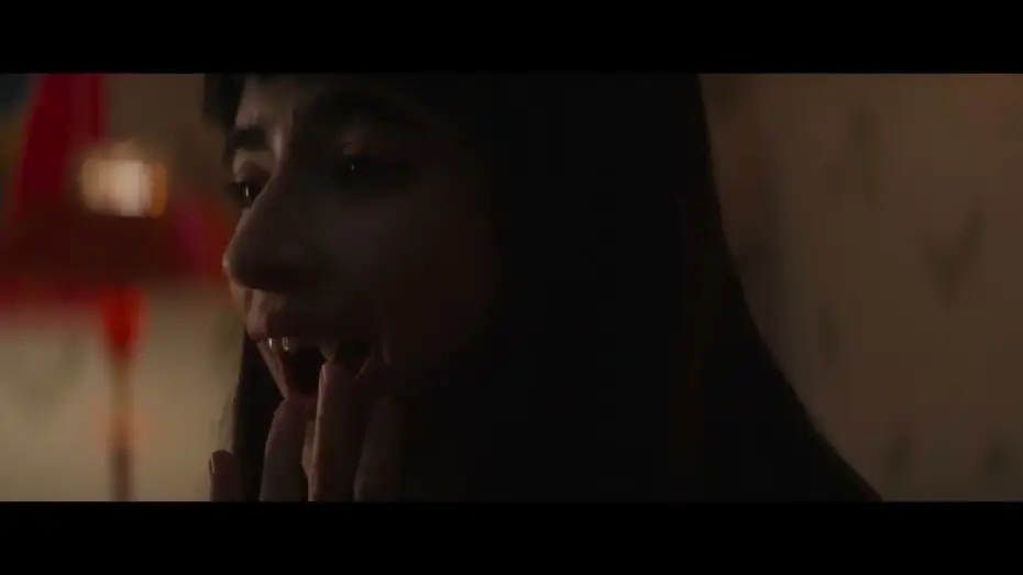 Wideo do filmu Humanitarna wampirzyca poszukuje osób chcących popełnić samobójstwo — Vampire humaniste cherche suicidaire consentant (Ariane Louis-Seize) - Bande annonce