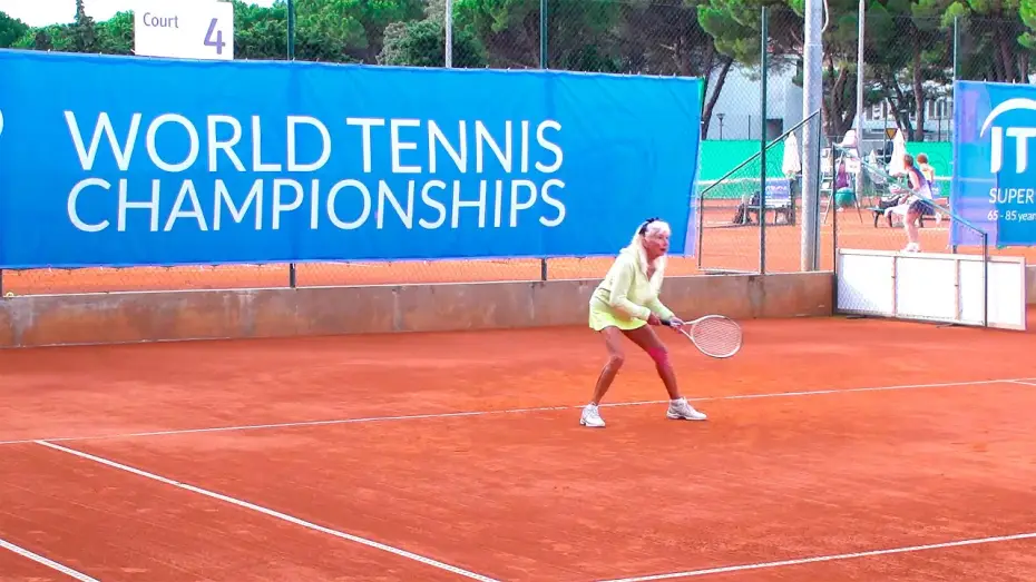Wideo do filmu Tenis dla zaawansowanych — SUPER SENIORS - Bande-annonce (VF finale)