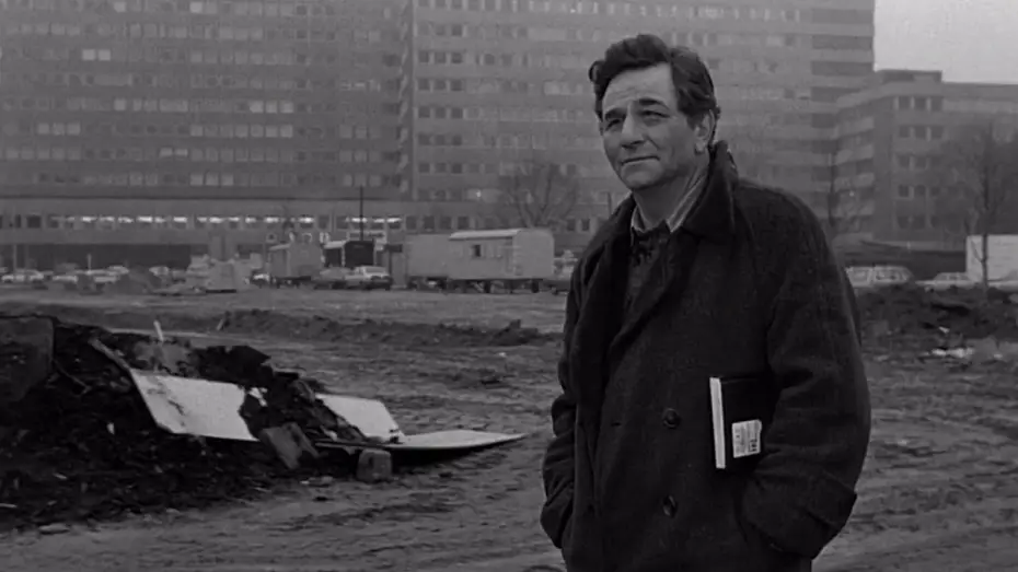 Wideo do filmu Niebo nad Berlinem — Peter Falk in Wings of Desire