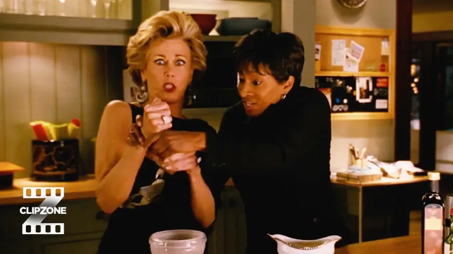 Wideo do filmu Sposób na teściową — Charlie’s Allergic To Nuts