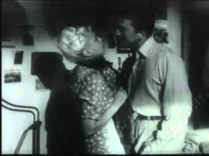 Wideo do filmu As w potrzasku — L'ASSO NELLA MANICA (1951) - Trailer Italiano
