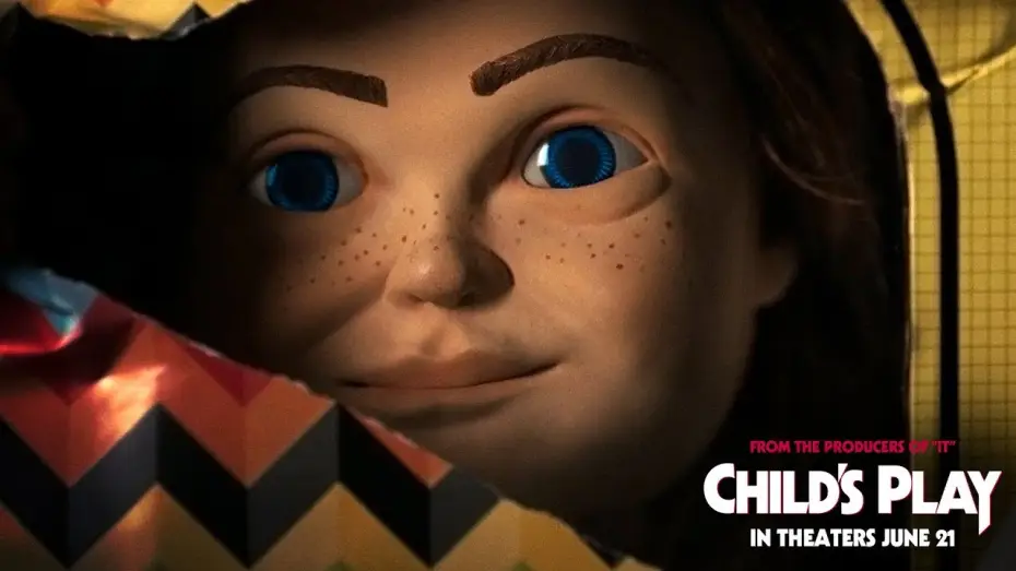 Wideo do filmu Laleczka — Behind the Scenes: "Bringing Chucky to Life"