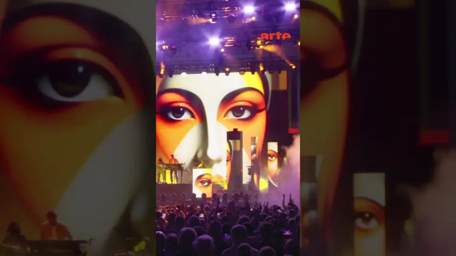 Wideo do filmu Jean-Michel Jarre - Live in Sevilla — Le pionner français de l’électro, Jean-Michel Jarre offre un concert XXL à Séville #dj –ARTE Concert