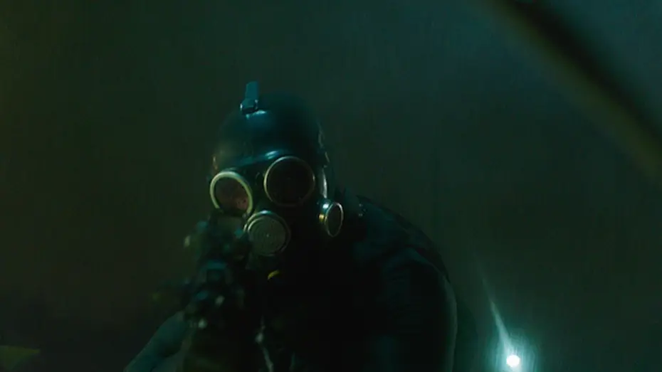Wideo do filmu Skok stulecia — Opening Shootout Scene