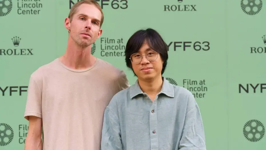 Wideo do filmu Tóc, Giáy Và Nuóc — Trương Minh Quý and Nicolas Graux on Hair, Paper, Water…