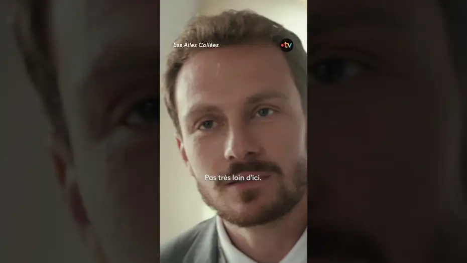 Wideo do filmu Les Ailes collées — Il retrouve son amour de jeunesse à son mariage ! 😱 | "Les Ailes collées" sur france.tv