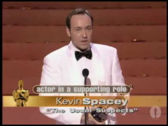 Wideo do filmu Podejrzani — Kevin Spacey Wins Supporting Actor: 1996 Oscars
