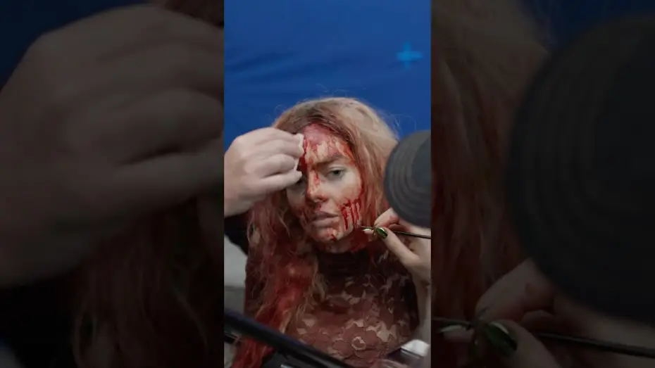 Wideo do filmu Zabawa w pochowanego 2: Szukam — Makeup