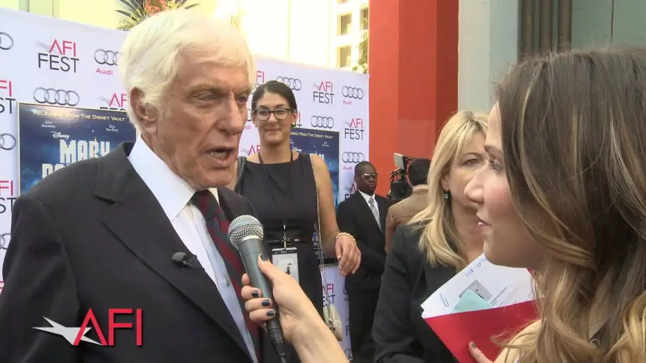 Wideo do filmu Mary Poppins — Dick Van Dyke on the Red Carpet for MARY POPPINS at AFI FEST presented by Audi