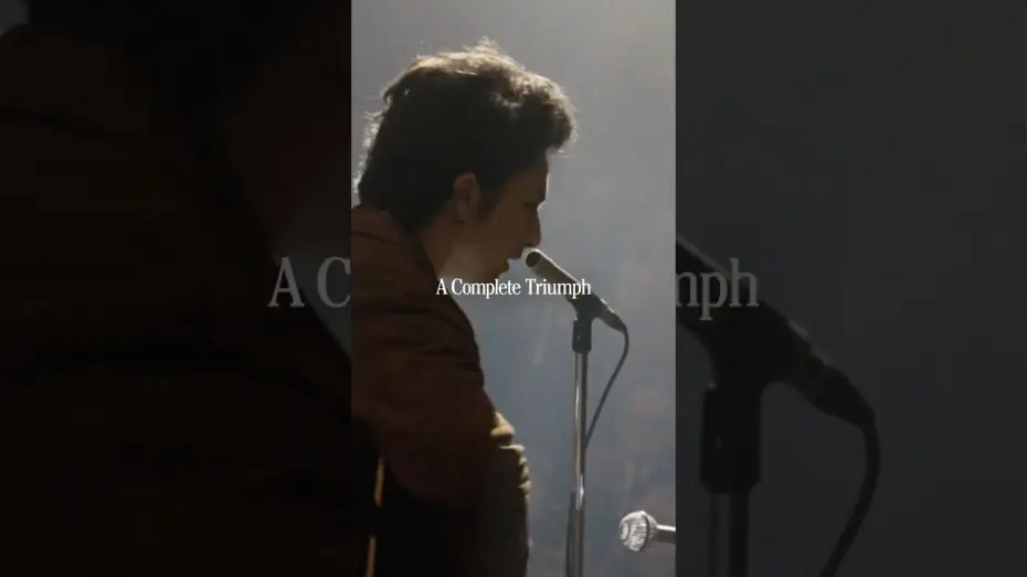 Wideo do filmu Kompletnie nieznany — Triumph