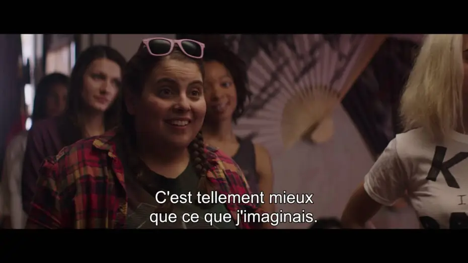 Wideo do filmu Sąsiedzi 2 — Nos Pires Voisins 2 / Extrait "Nous sommes des soeurs" VOST [Au cinéma le 6 juillet]