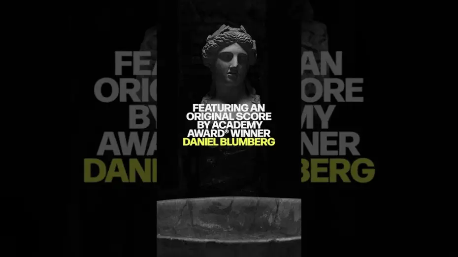 Wideo do filmu Sotto le nuvole — Trains, tutors & tomb robbers. Witness the many lives of Naples in POMPEI: BELOW THE CLOUDS.
