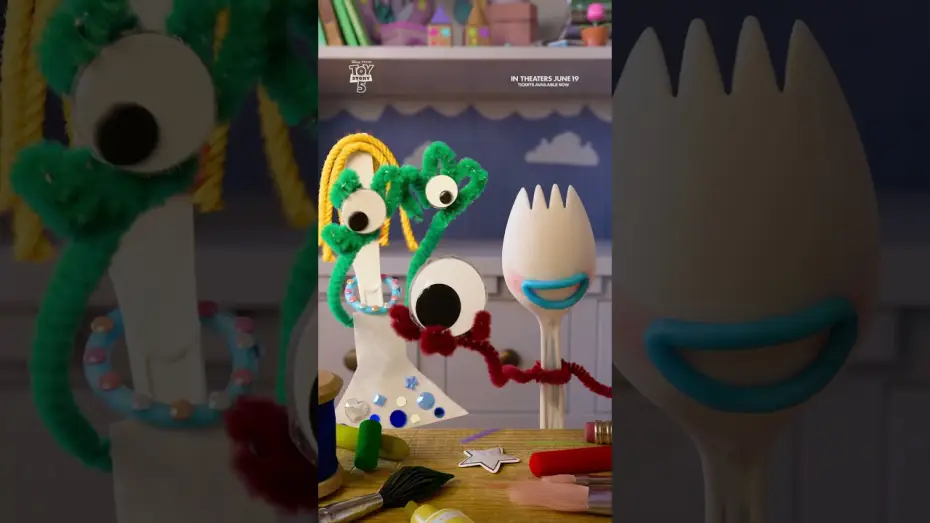 Wideo do filmu Toy Story 5 — GRW Forky and Karen Beverly for the premiere!