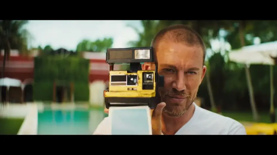 Wideo do filmu Mrugnij dwa razy — UK Spot