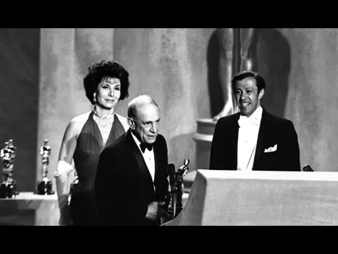 Wideo do filmu Garsoniera — "The Apartment" winning the Oscar® for Film Editing